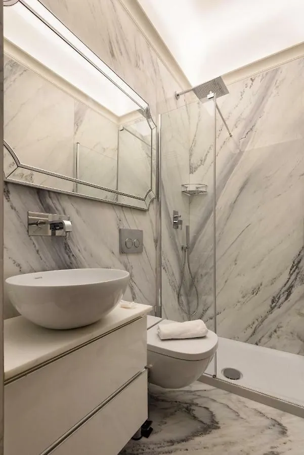Vivaldi Luxury Suites Florence Italy
